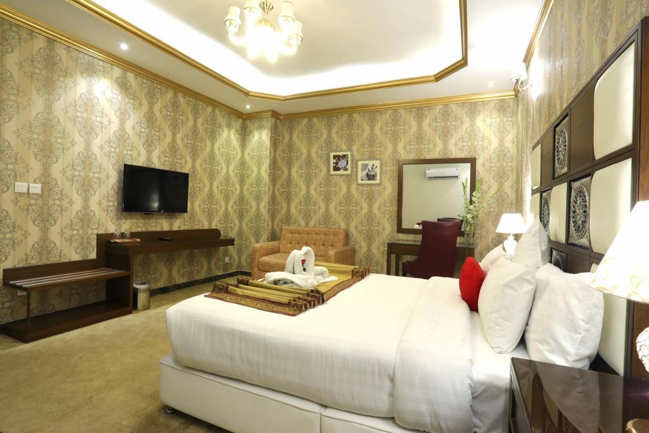 Rachna Hotel Gujranwala Luaran gambar