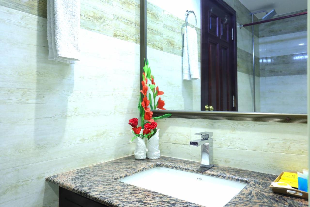 Rachna Hotel Gujranwala Luaran gambar