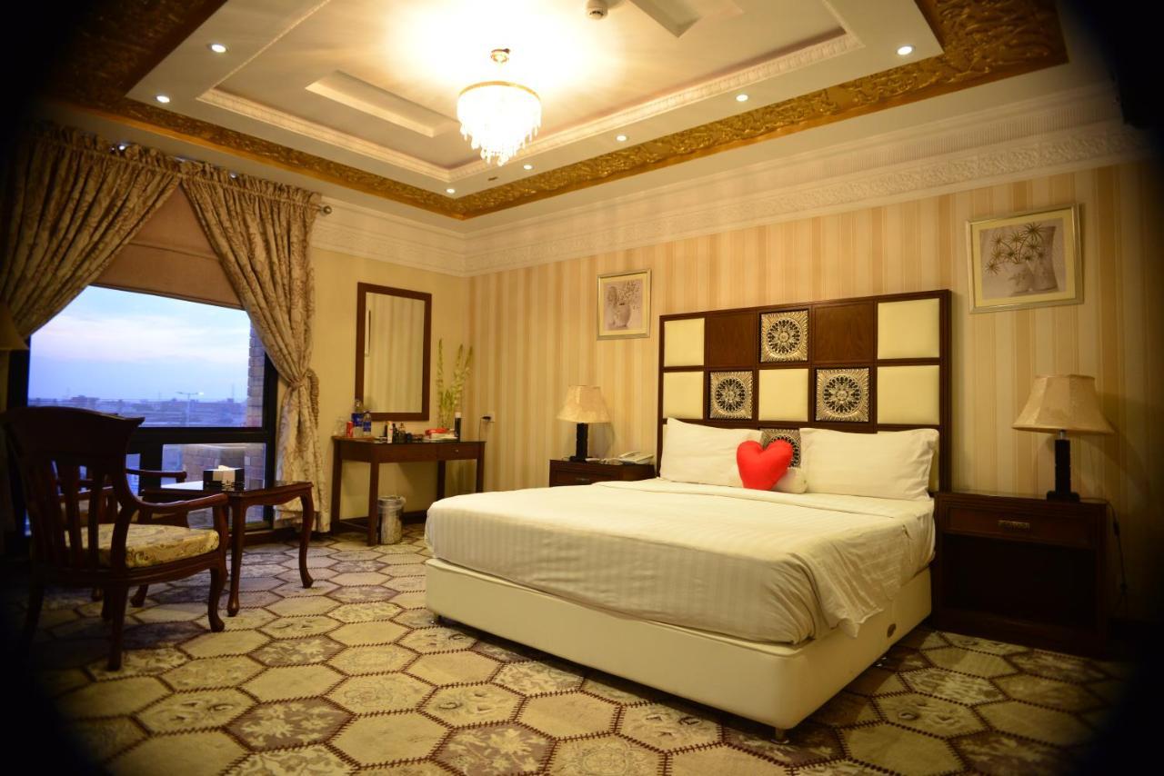 Rachna Hotel Gujranwala Luaran gambar