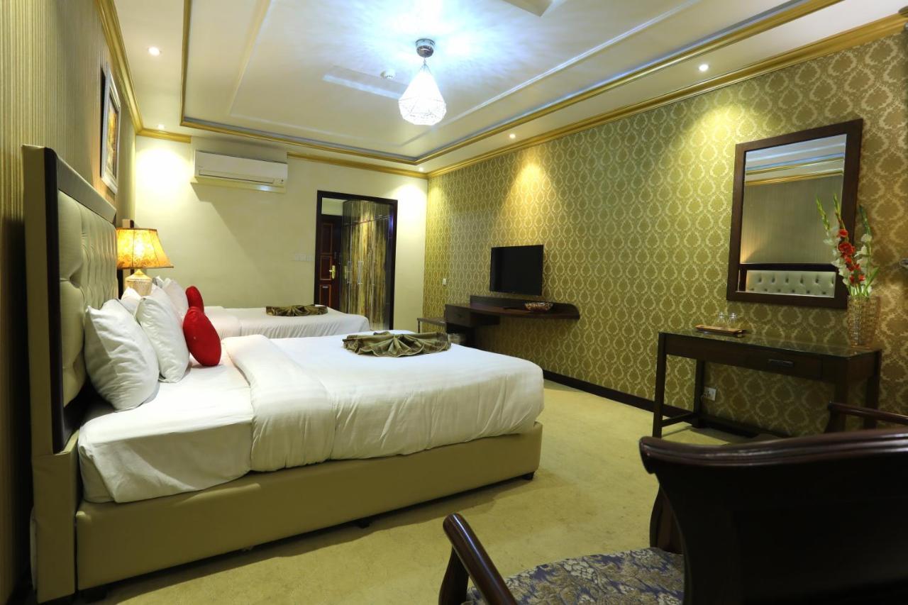 Rachna Hotel Gujranwala Luaran gambar