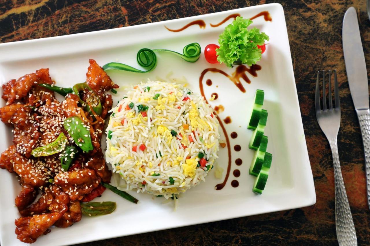 Rachna Hotel Gujranwala Luaran gambar